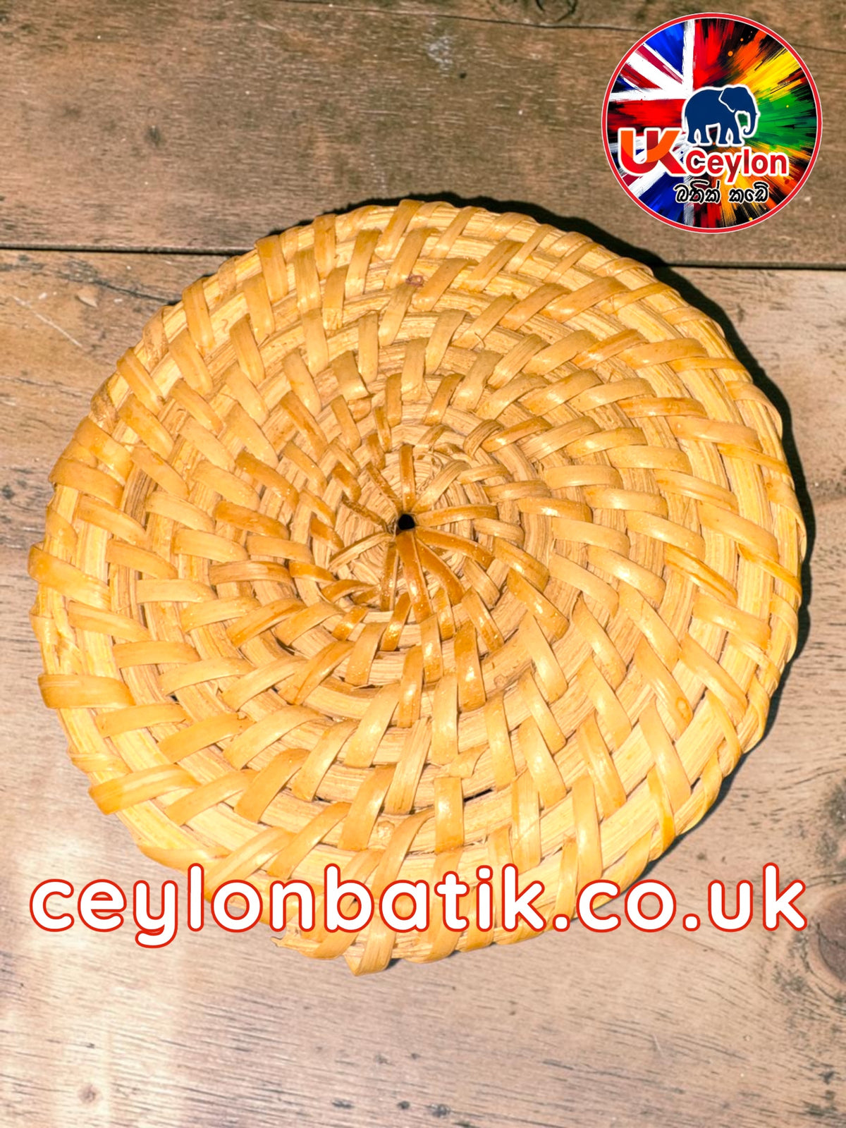 Natural Cane Woven Table Mat – Rustic & Elegant Dining Placemat